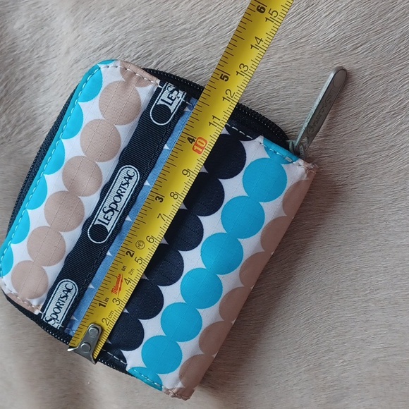 Le Sportsak Wallet - Picture 11 of 15